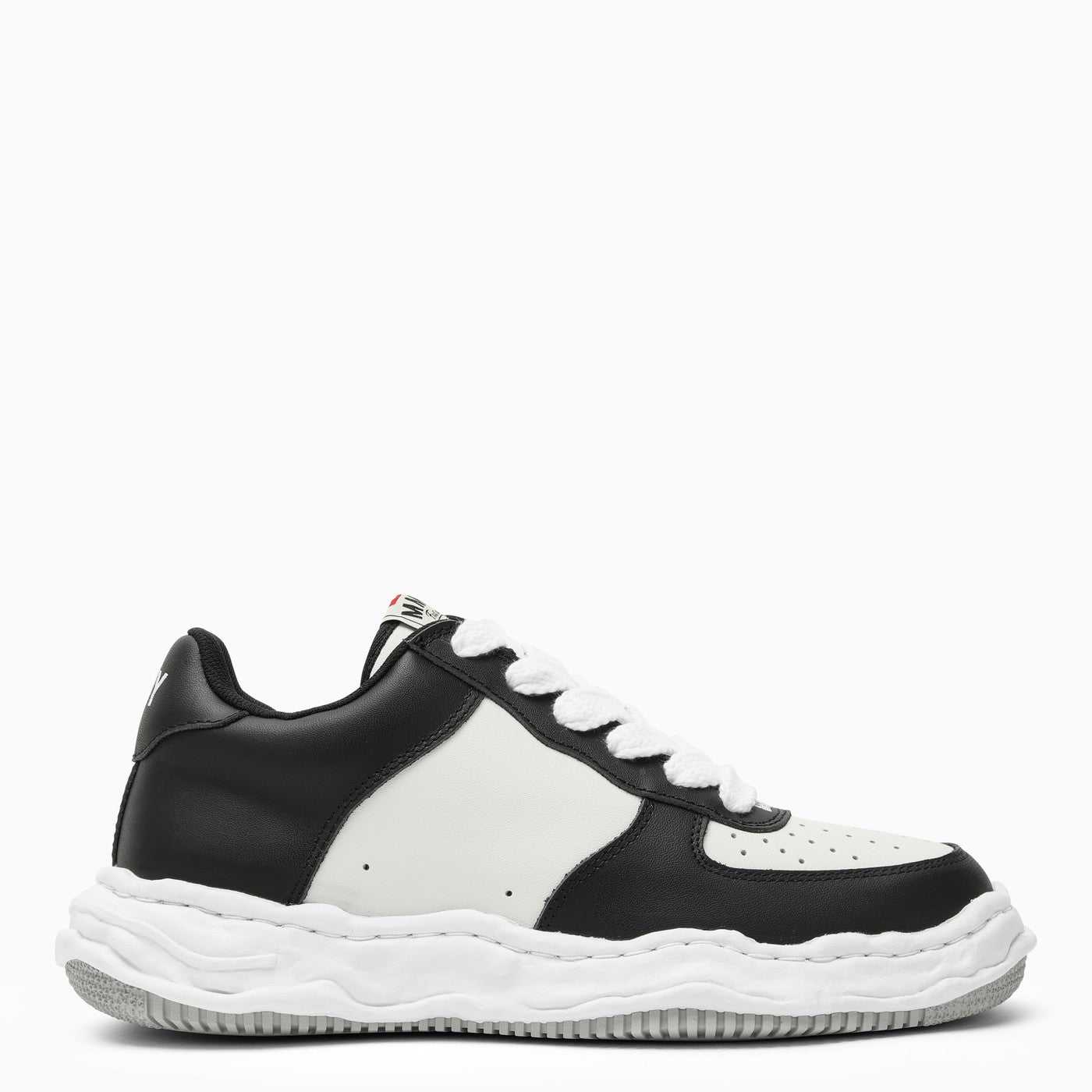 Maison Mihara Yasuhiro, Maison Mihara Yasuhiro Low Waine OG White/Black Leather Trainer